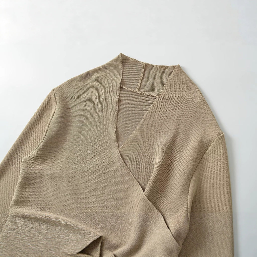 Double breasted waist belt V-neck long sleeved knitted sweater for women